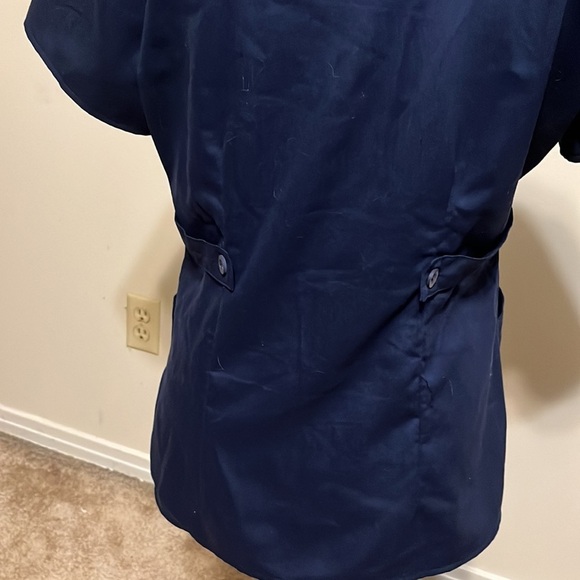 Greys Anatomy navy scrub top. Size Medium - Picture 6 of 9